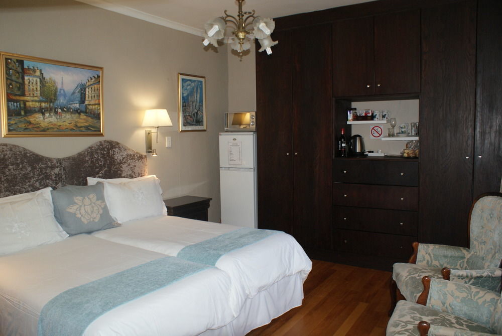 51 On Forest Drive เคปทาวน์ ภายนอก รูปภาพ