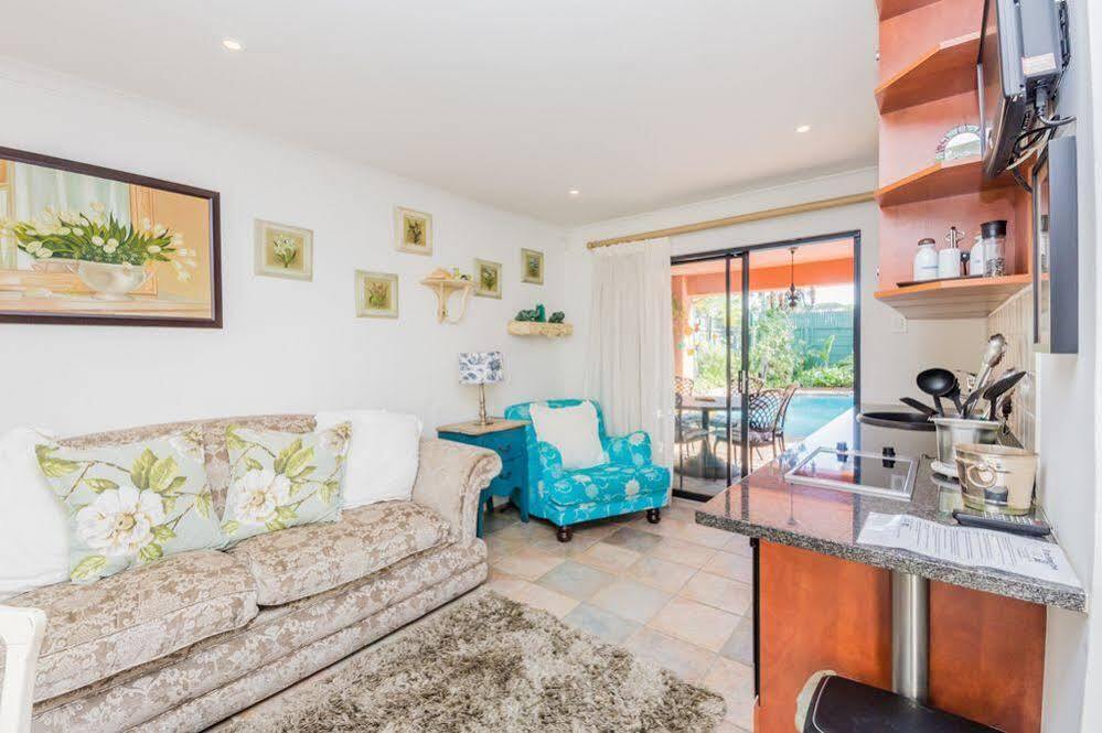 51 On Forest Drive เคปทาวน์ ภายนอก รูปภาพ